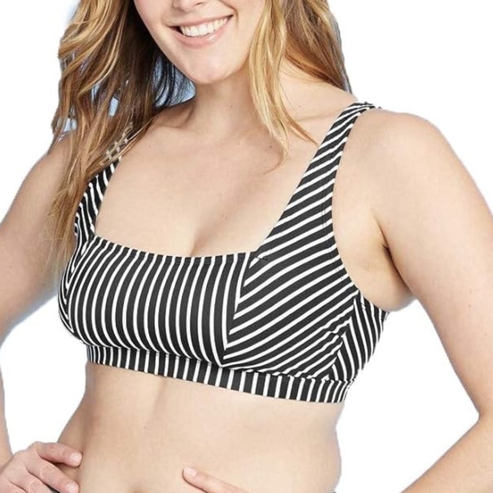 Kona Sol scoop neck bikini top nwt‎